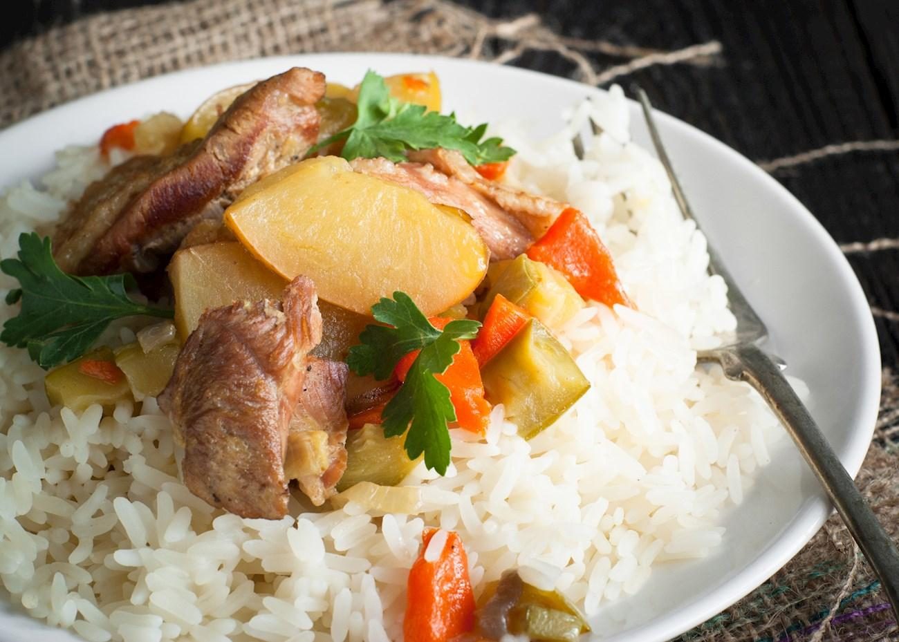 پلو بالتفاح (أولما پلوڤ)