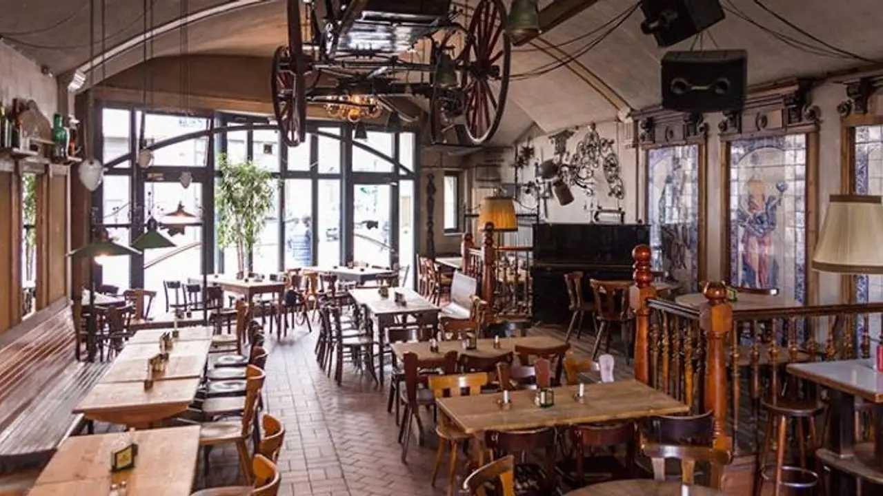 في ذاكرة المدن المنسية دبّونة